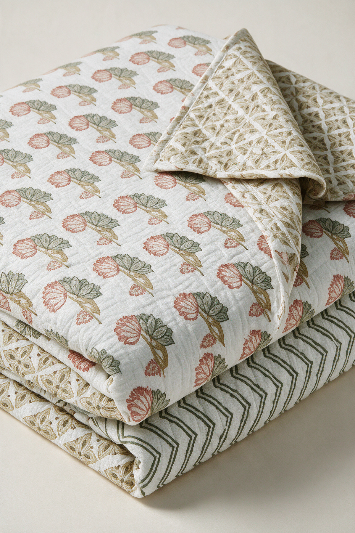 Coral Lotus — Reversible Quilted Bed Cover Set — photo 2