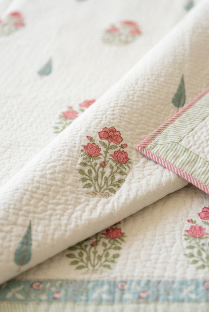 Garden Medley — Reversible Quilted Bed Cover Set — photo 2