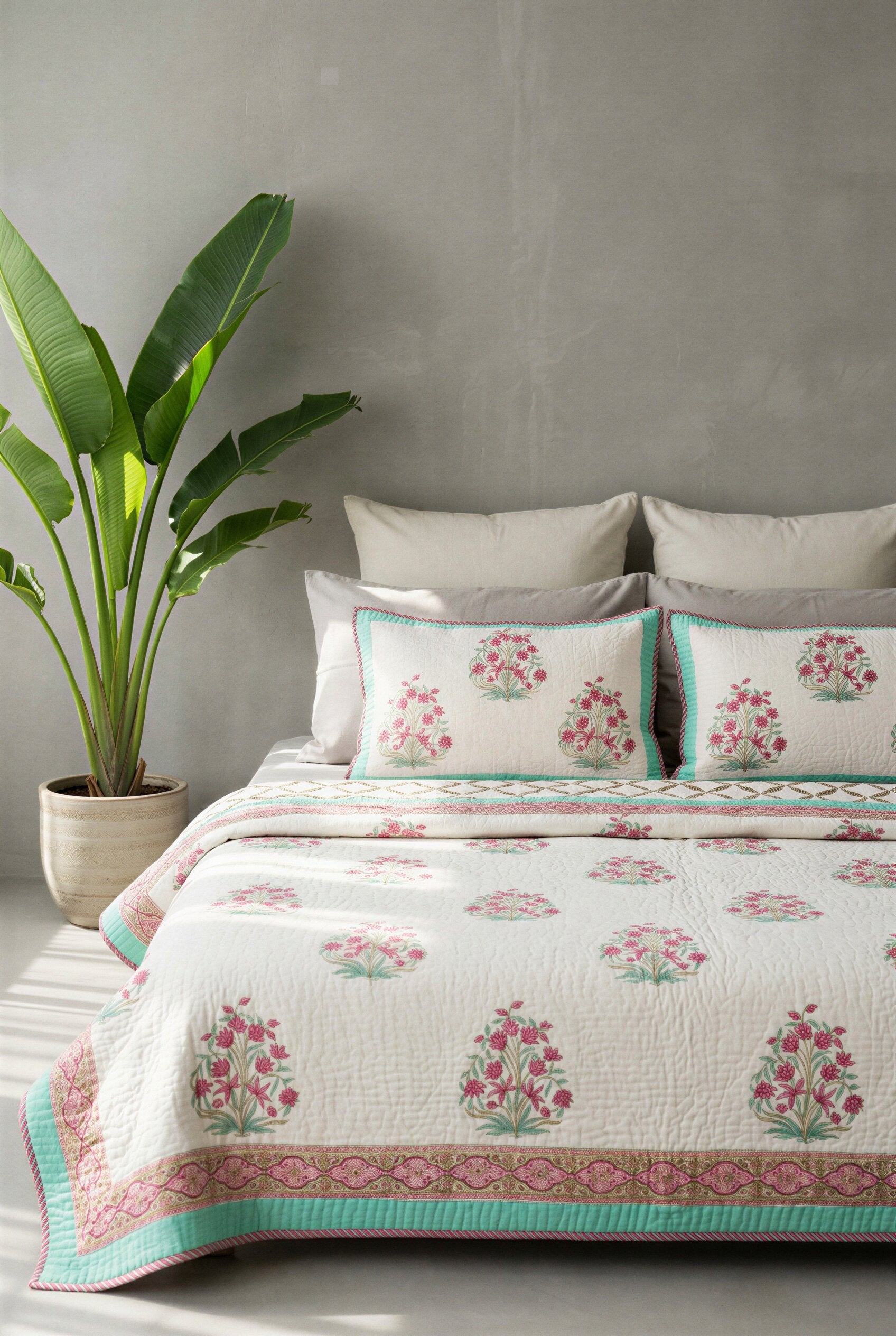 Coral Pavilion — Reversible Quilted Bed Cover Set — photo 3