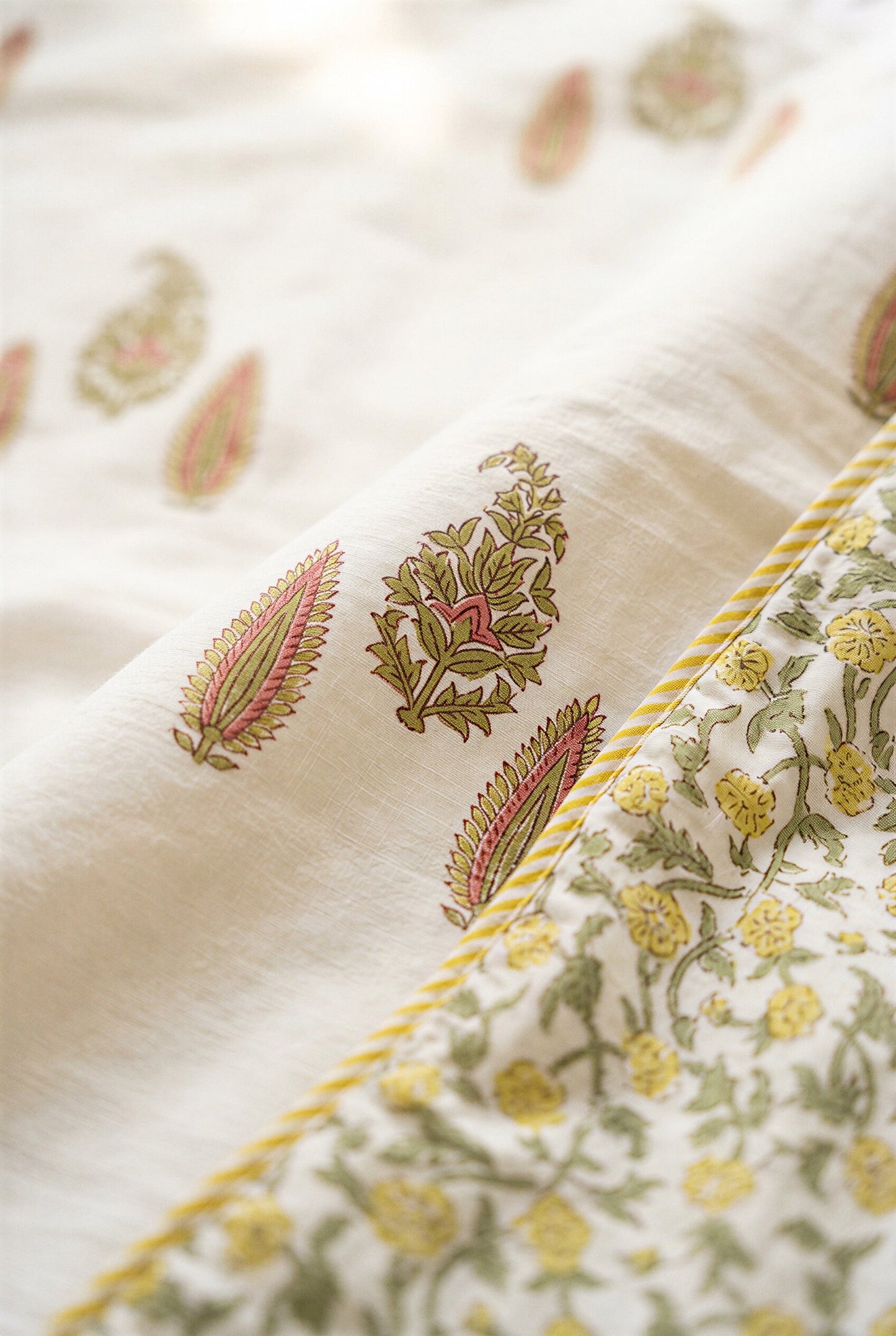 Saffron Paisley — photo 3